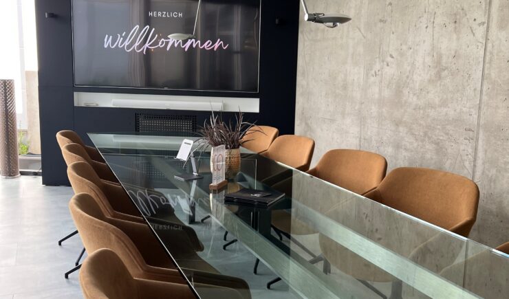 Moderne Ausstellung in Köln-Godorf – Fenster, Türen und Markisen zum Anfassen