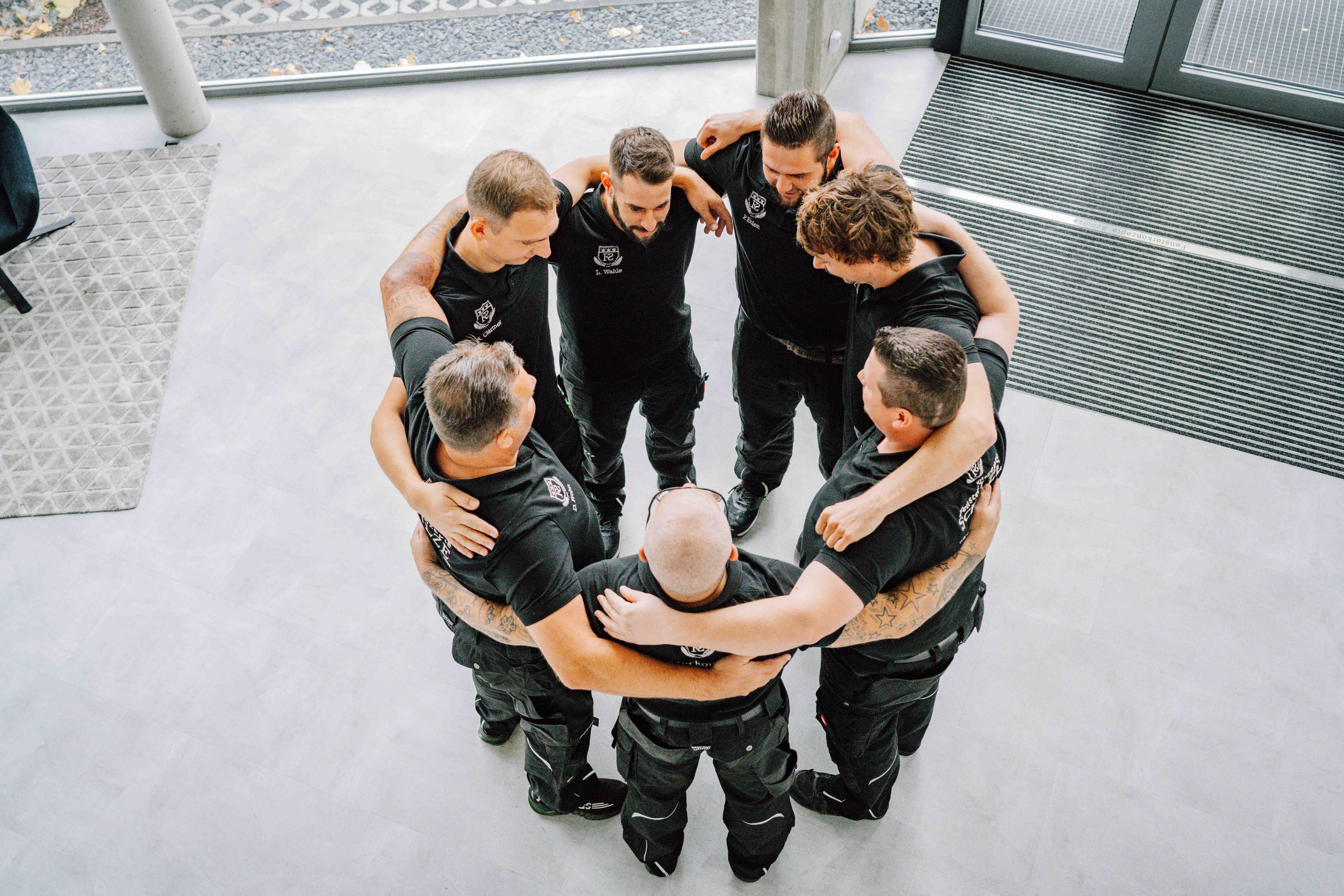 Persönliche Beratung zu Fenstern und Haustüren durch Fachbetrieb in Köln – verständliche Planung, transparente Abläufe, ehrlicher Service.