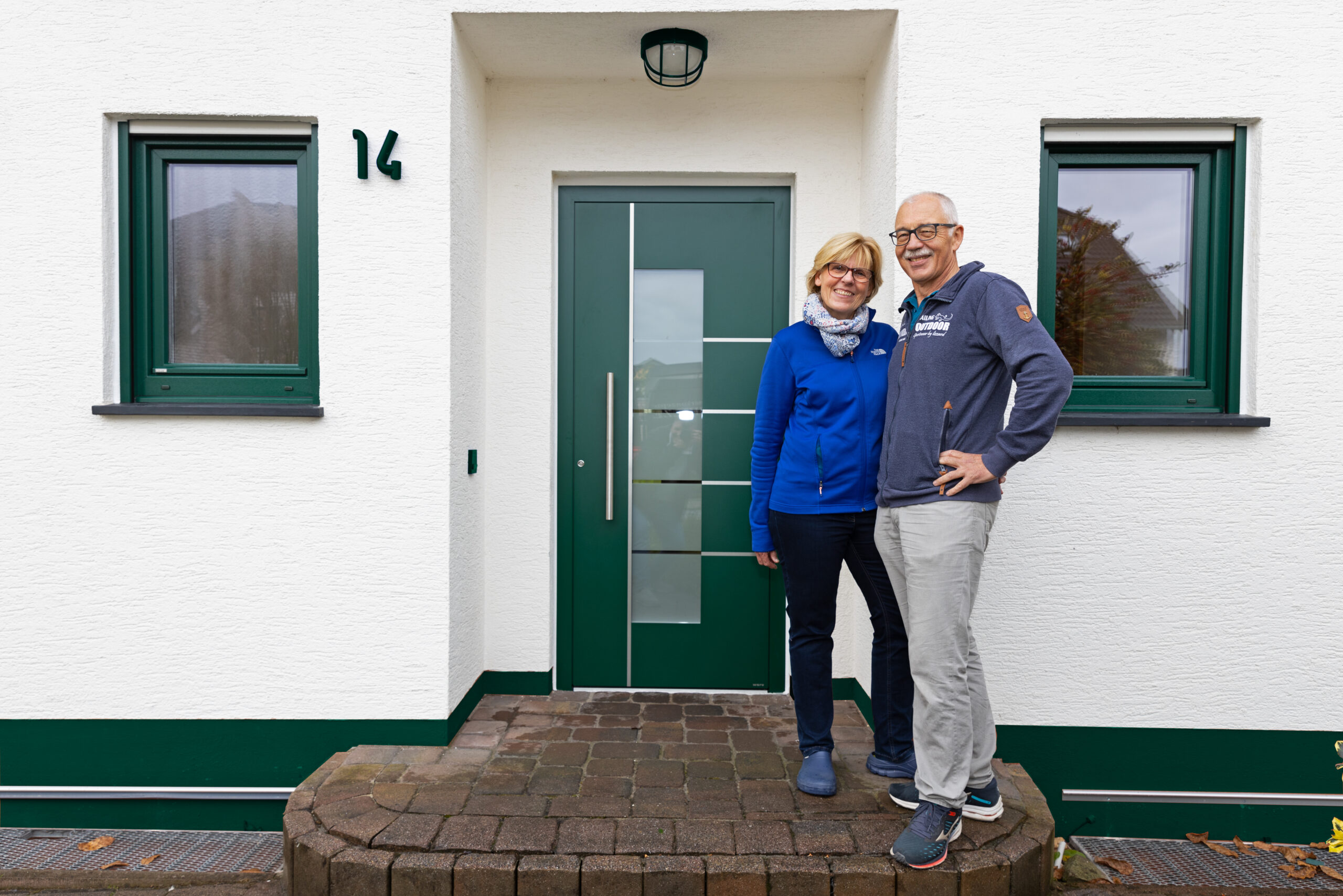 Haustüren modernisieren mit Fensterkonzepte Schulze – stilvolle Aluminium-Haustür in Köln für mehr Sicherheit und Wärmeschutz