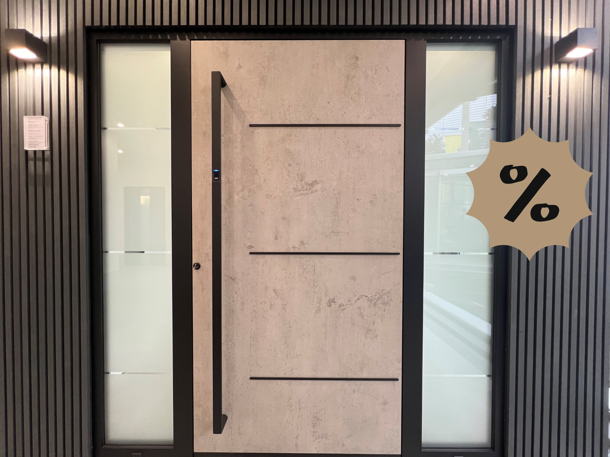 Hochwertige Haustür im Aktionsangebot – moderne Aluminium-Eingangstür für die Hausmodernisierung.