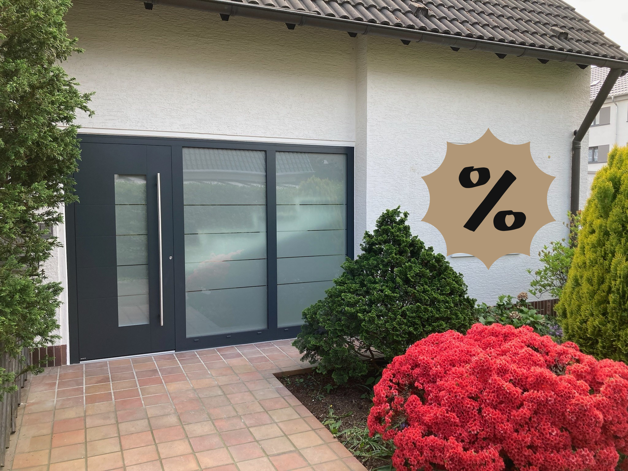 Haustüraktion: Energiesparende Aluminium-Haustür im Sonderpreis – ideale Lösung für Sanierungen.